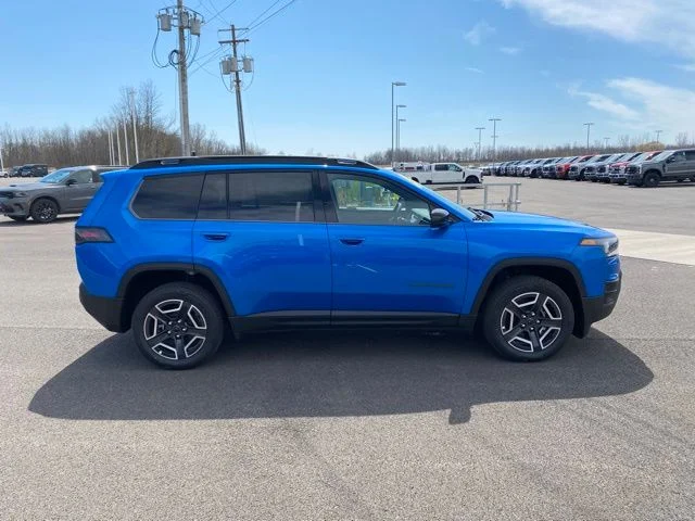 New 2026 Hydro Blue Pearlcoat Jeep Laredo image 4