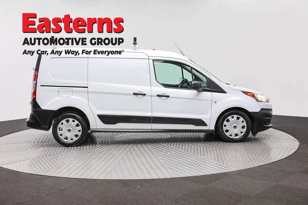 Used 2022 White Ford XL image 4
