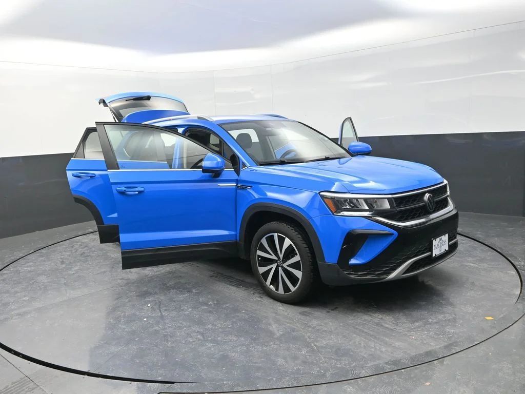 Used 2023 Blue Volkswagen 1.5T SE image 31