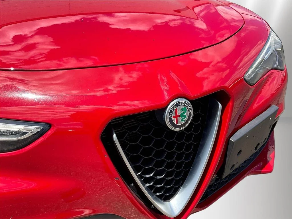 Used 2022 Alfa Rosso Alfa Romeo Ti image 31