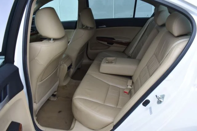 Used 2012 White Honda EX-L image 14
