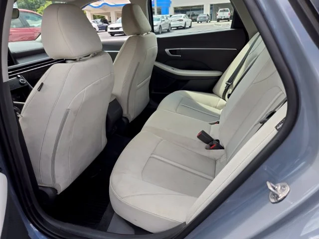 Used 2025 Blue Hyundai SEL image 11