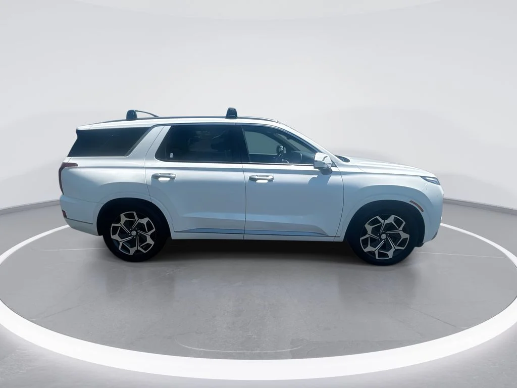 Used 2022 White Hyundai Calligraphy image 8