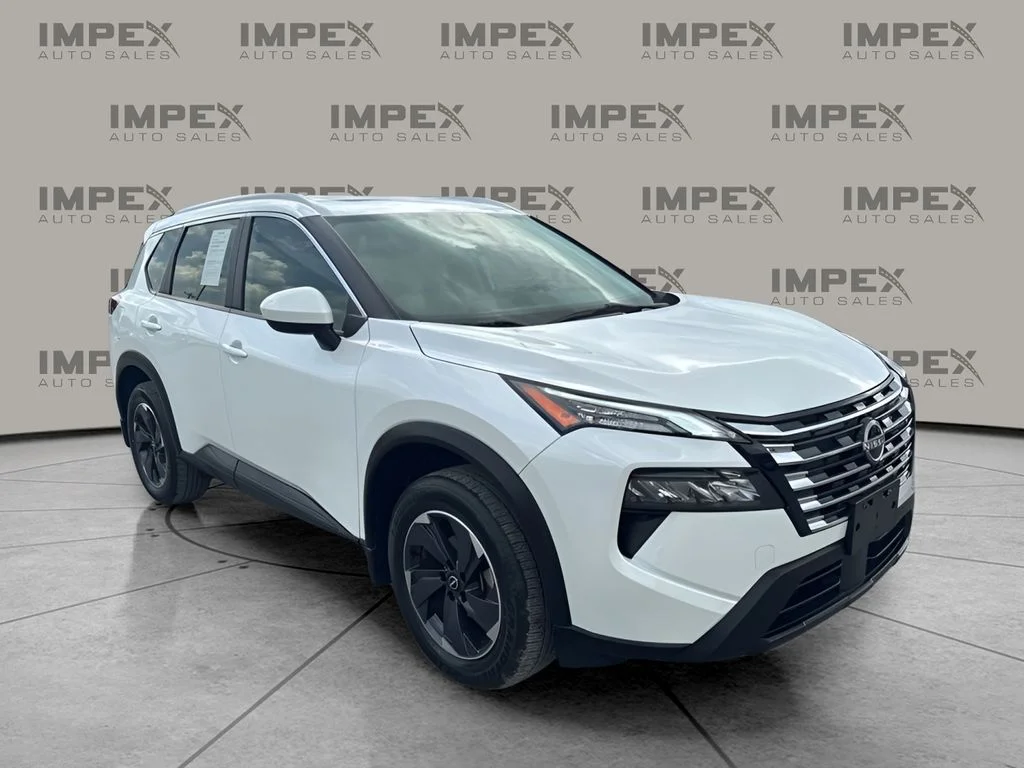 Used 2024 White Nissan SV image 7