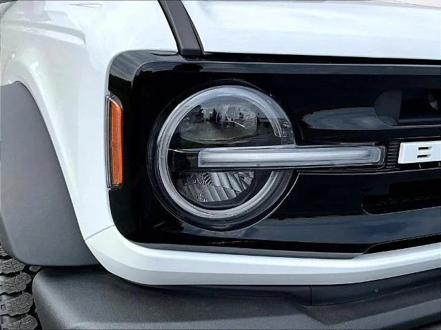 New 2025 Oxford White Ford Outer Banks® image 63