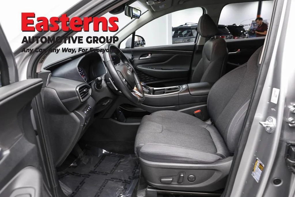 Used 2023 Silver Hyundai SEL image 14
