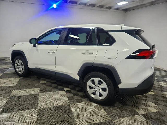 Used 2025 White Toyota LE image 5
