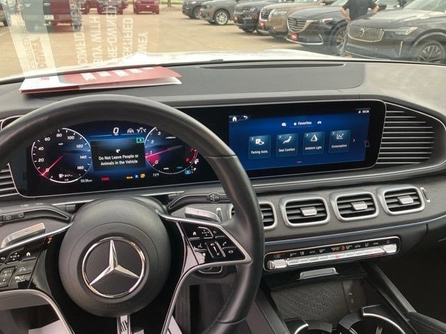 Used 2025 White Mercedes-Benz GLS 450 image 17