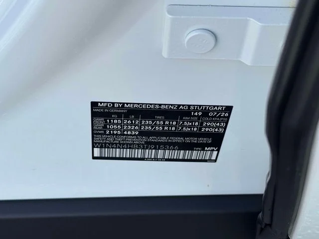 New 2026 Polar White Mercedes-Benz GLA 250 image 18