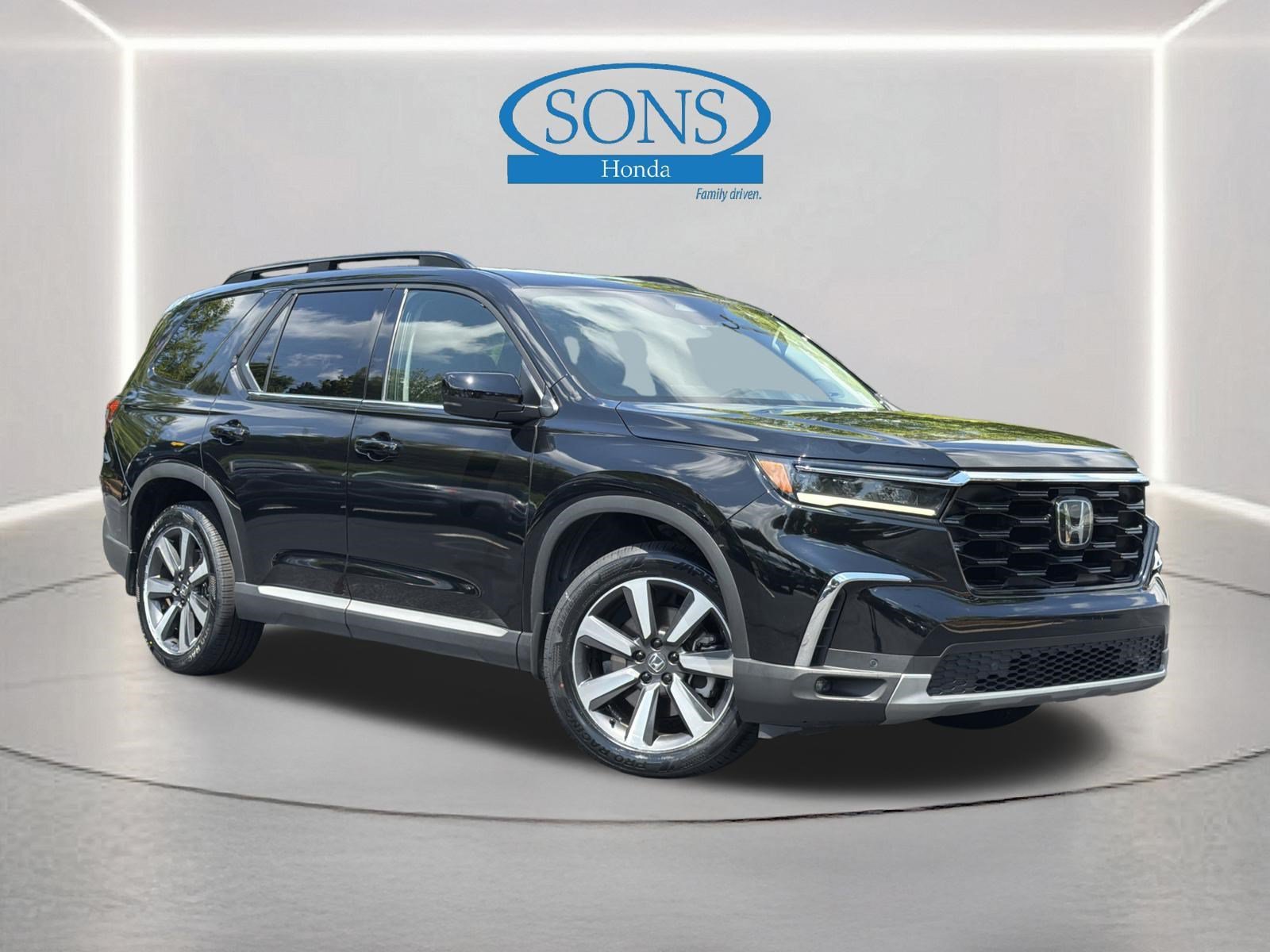 Certified Used 2023 Crystal Black Pearl Honda 2WD TRG image 35