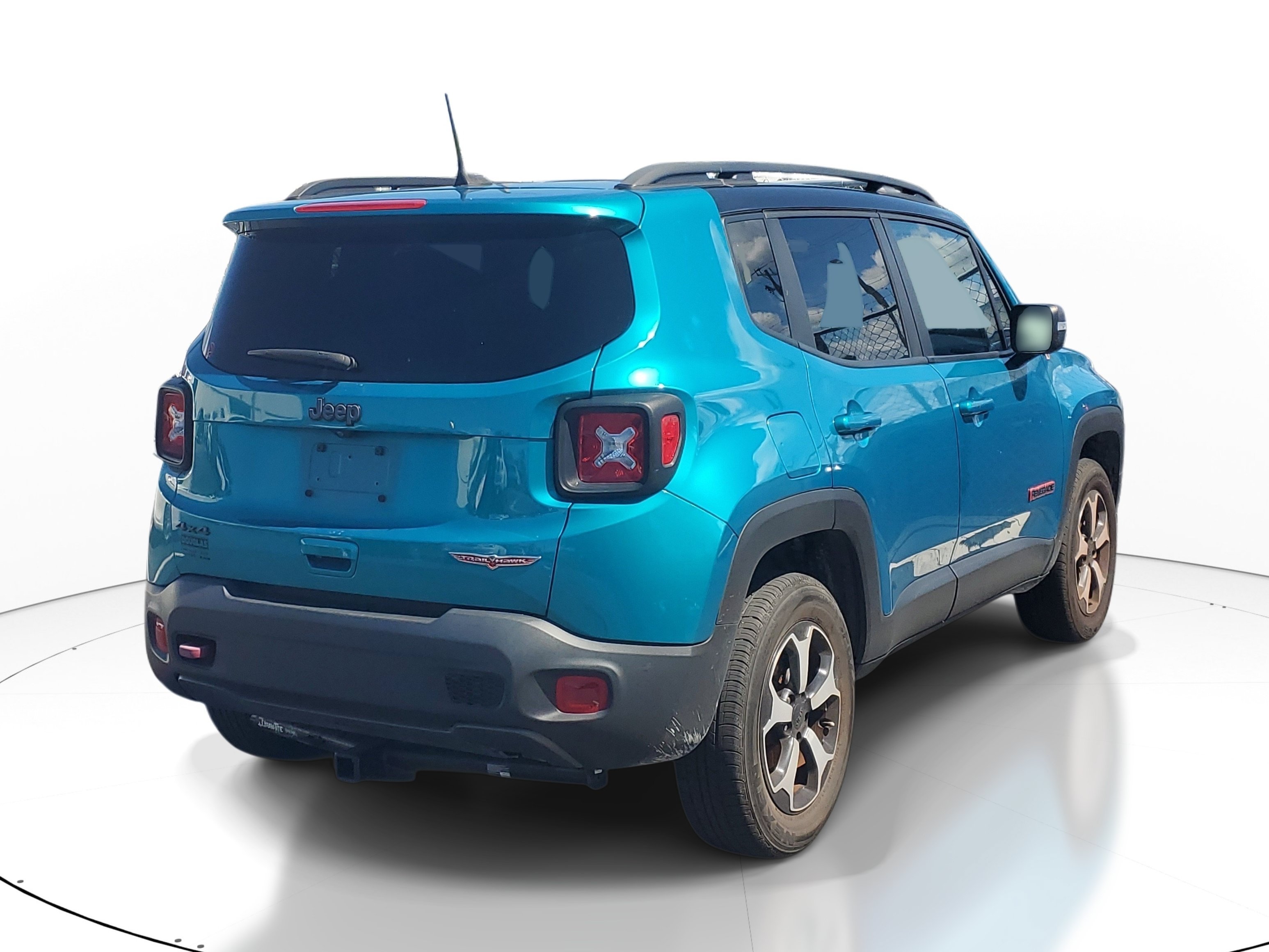Used 2021 Bikini Metallic Clearcoat Jeep Trailhawk image 6