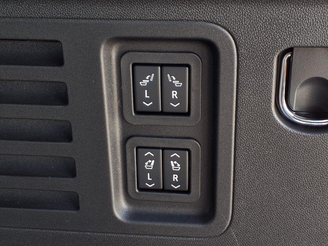2027 GMC Acadia Denali - Photo 13