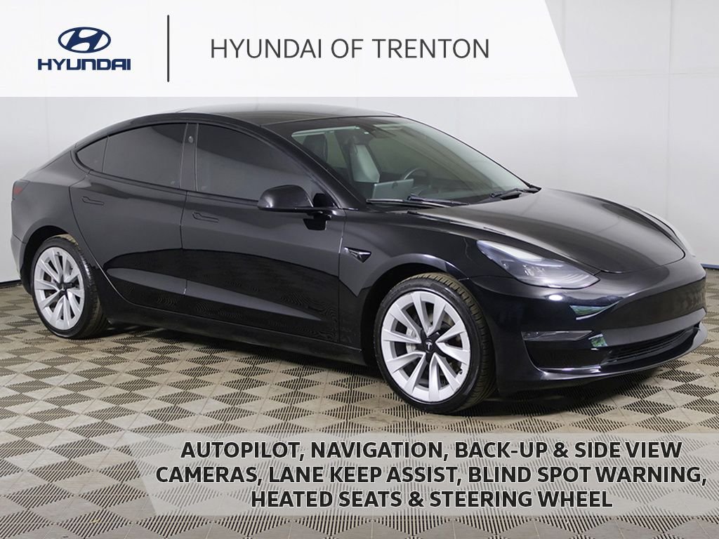 2023 Tesla Model 3 -'s photo