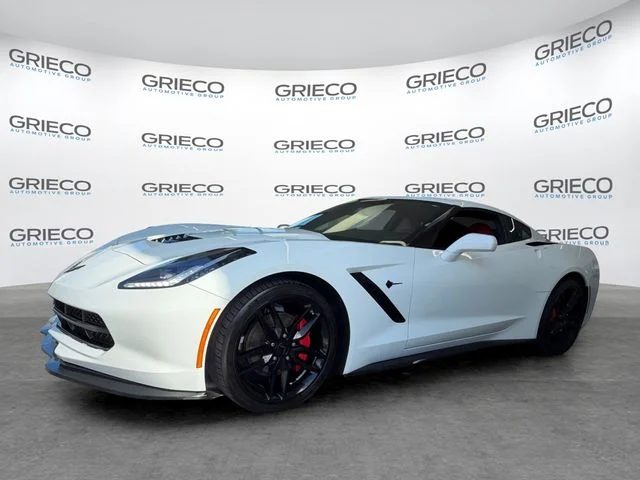 Used 2019 White Chevrolet Stingray image 3
