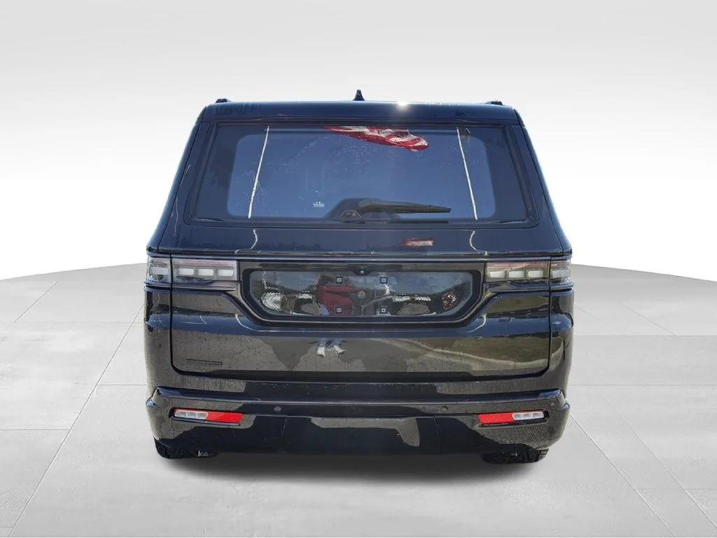 Used 2022 Blue Jeep Series II image 26