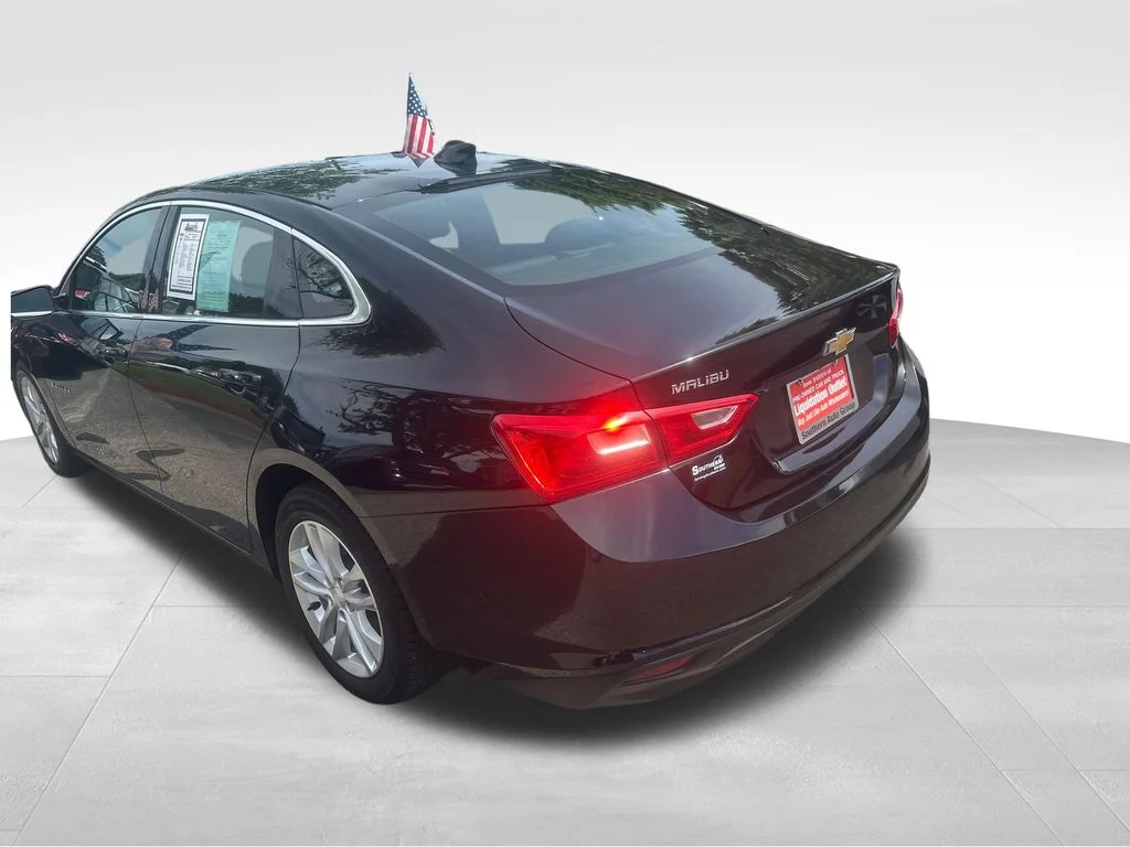 Used 2018 Black Chevrolet LT image 17