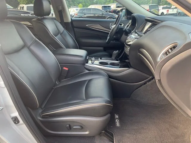 Used 2020 Silver INFINITI PURE image 17