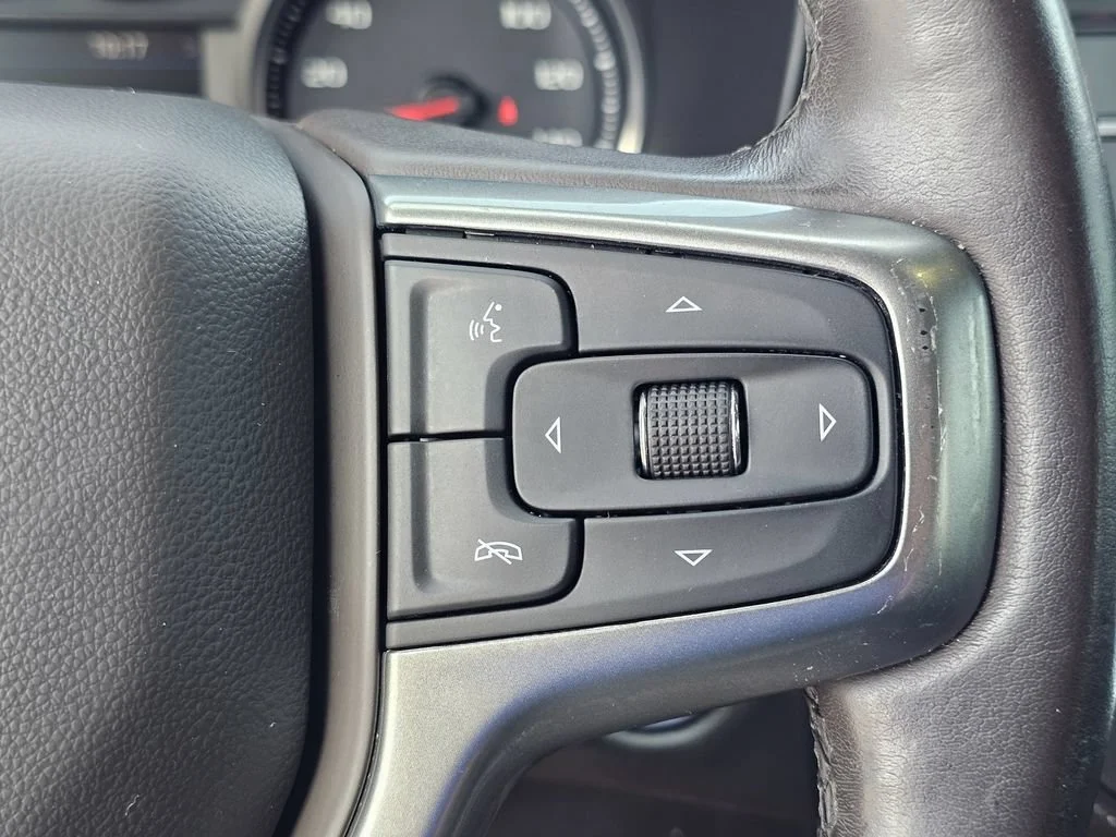 Used 2021 BLACK Chevrolet LT image 21
