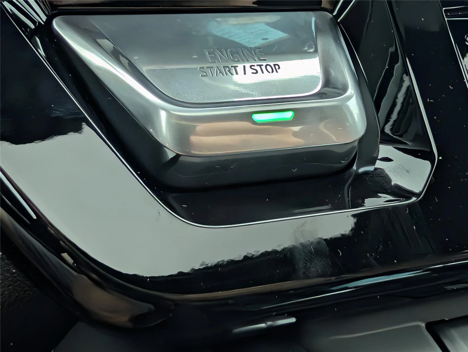 New 2026 Glacier White Tricoat GMC Denali Ultimate image 39