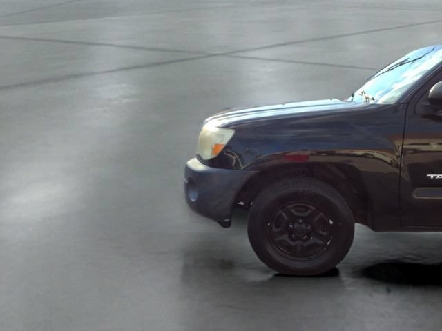 Used 2006  Toyota Y image 14