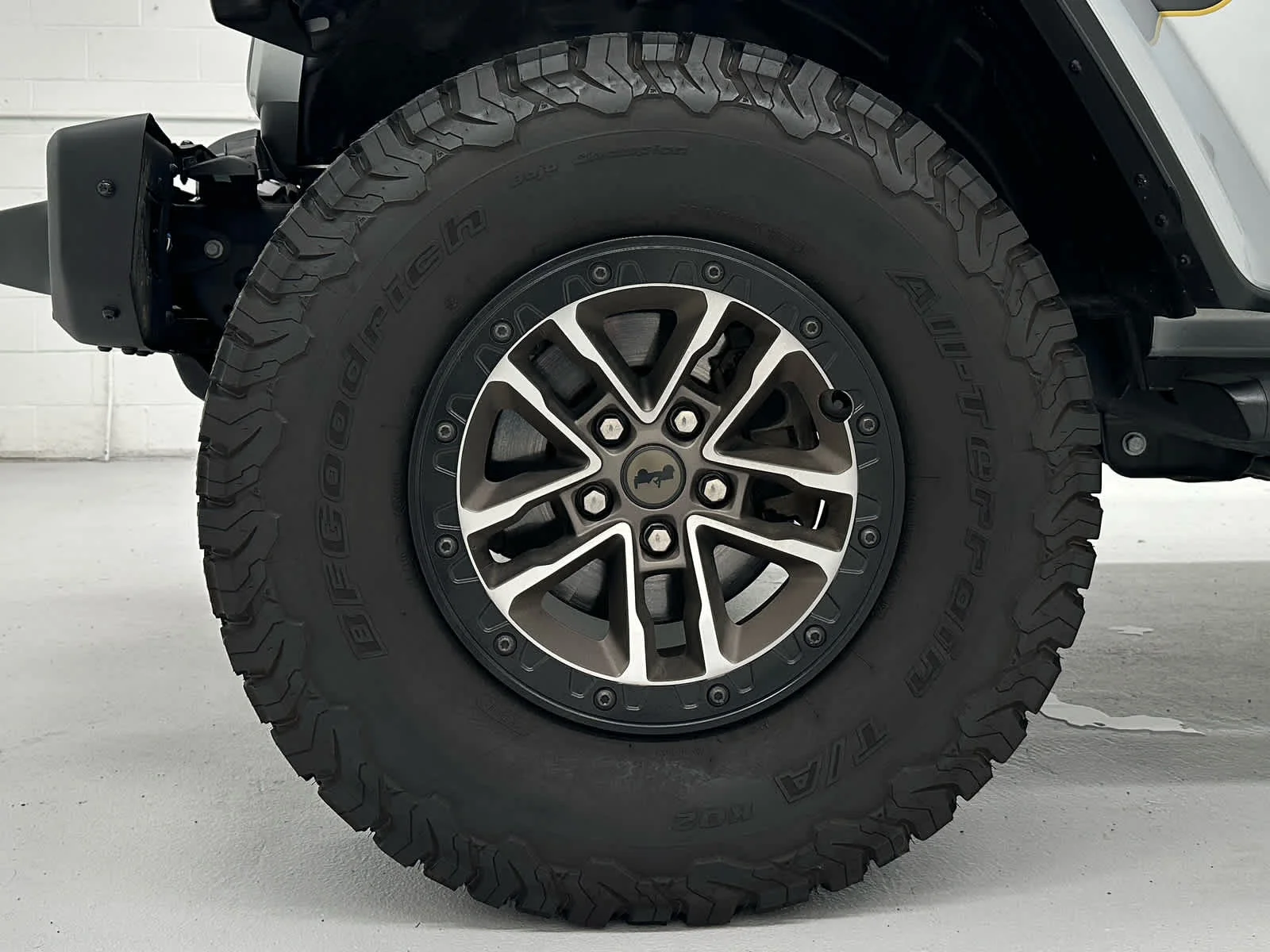 Used 2024 Silver Zynith Clearcoat Jeep Rubicon 392 image 9