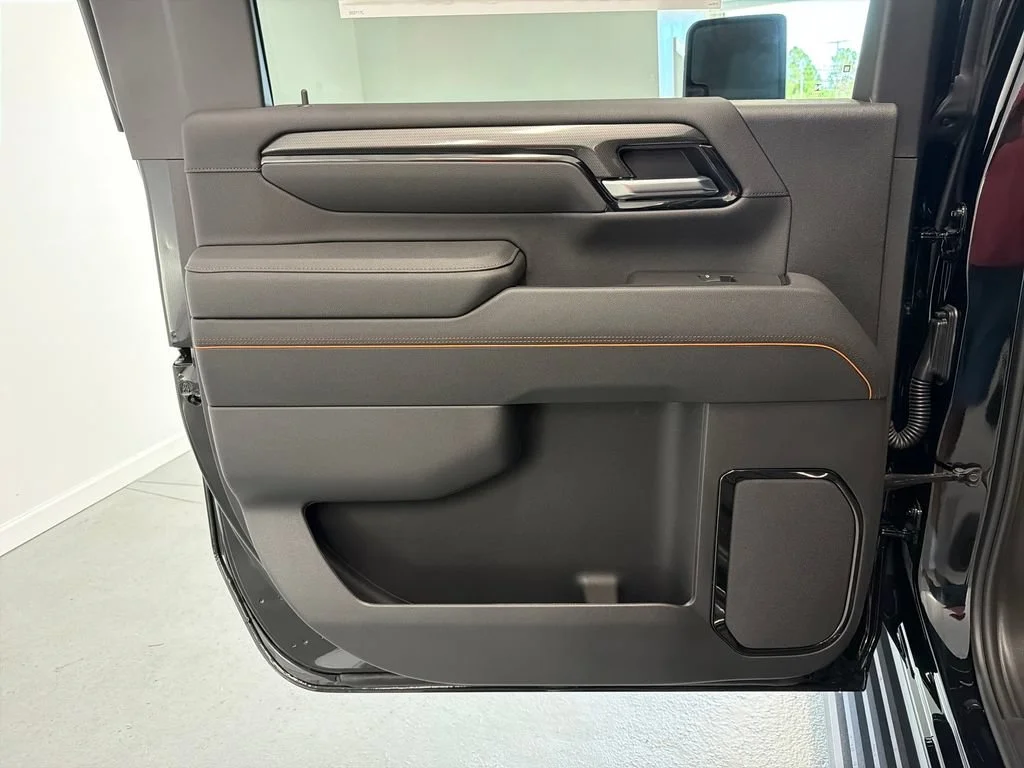 New 2026 Onyx Black GMC AT4 image 8