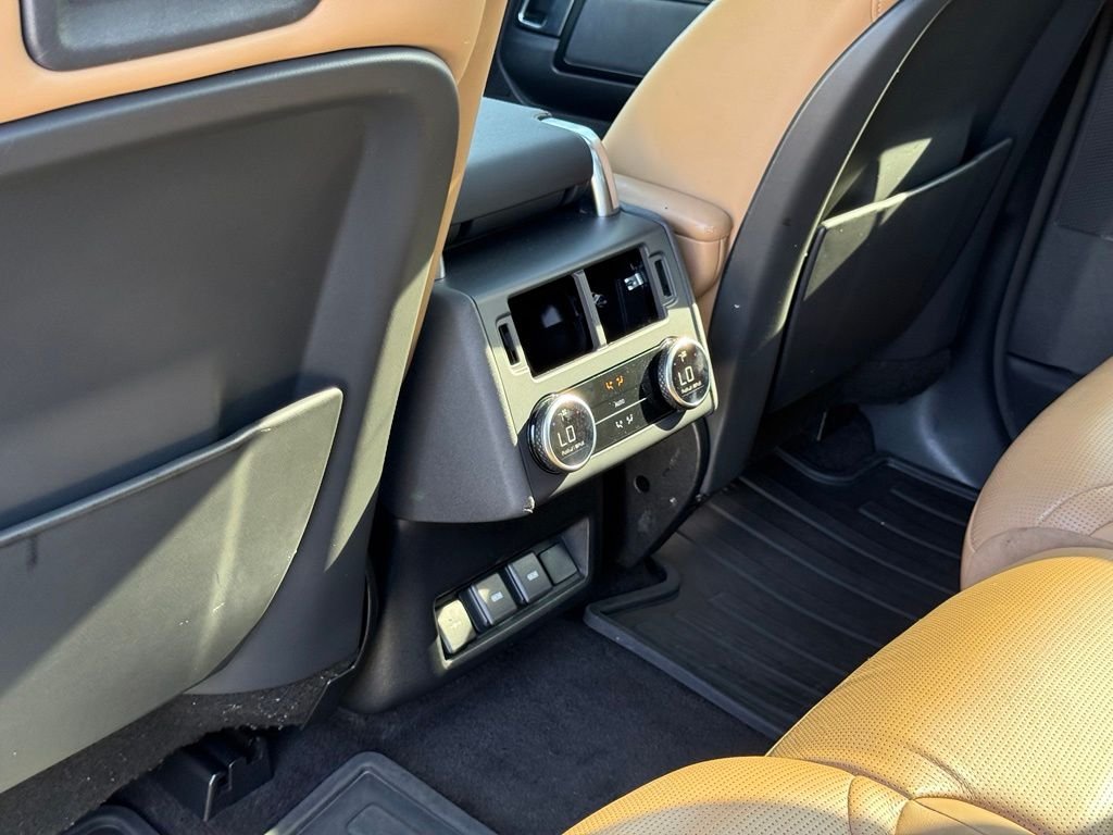 2024 Land Rover Discovery Dynamic SE - Photo 30