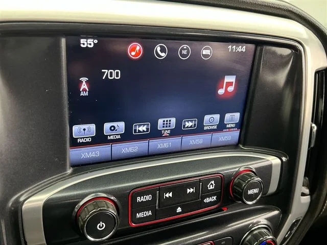 Used 2016 Silver GMC SLT image 29