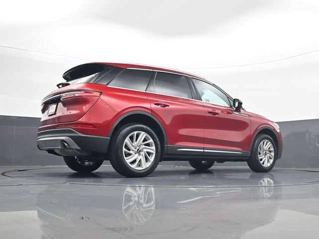Used 2022 Red Lincoln Standard image 25