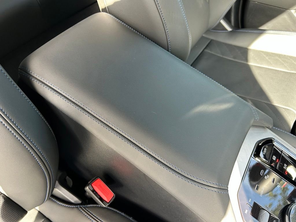 Used 2025 Black BMW M50 xDrive image 45