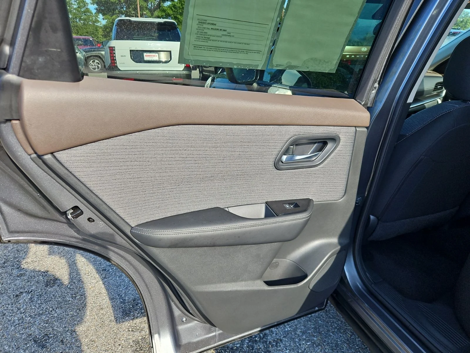 Used 2023 Gray Nissan SV image 22