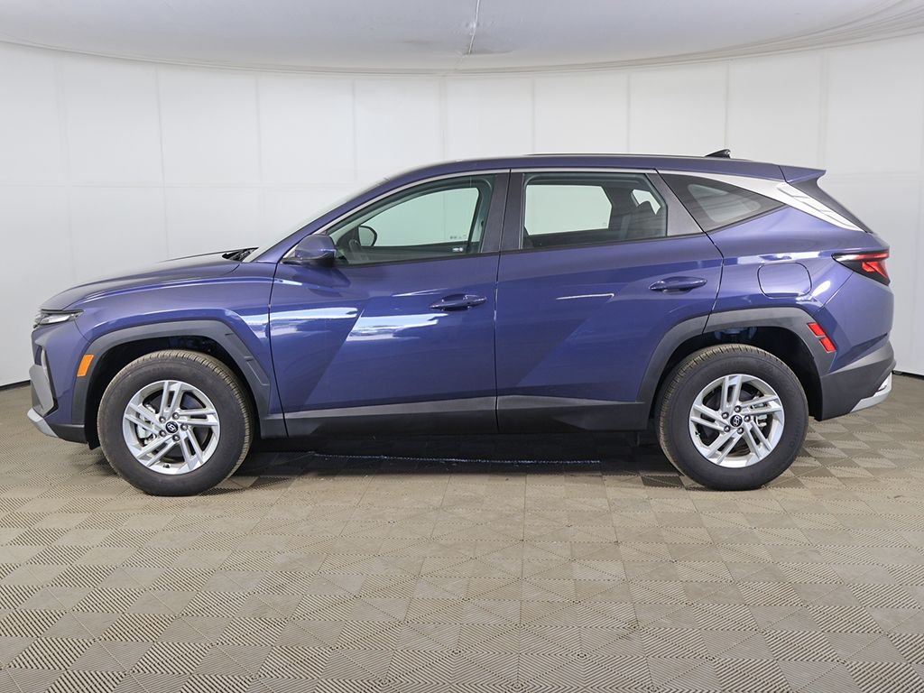 Used 2025 Blue Hyundai SE image 11