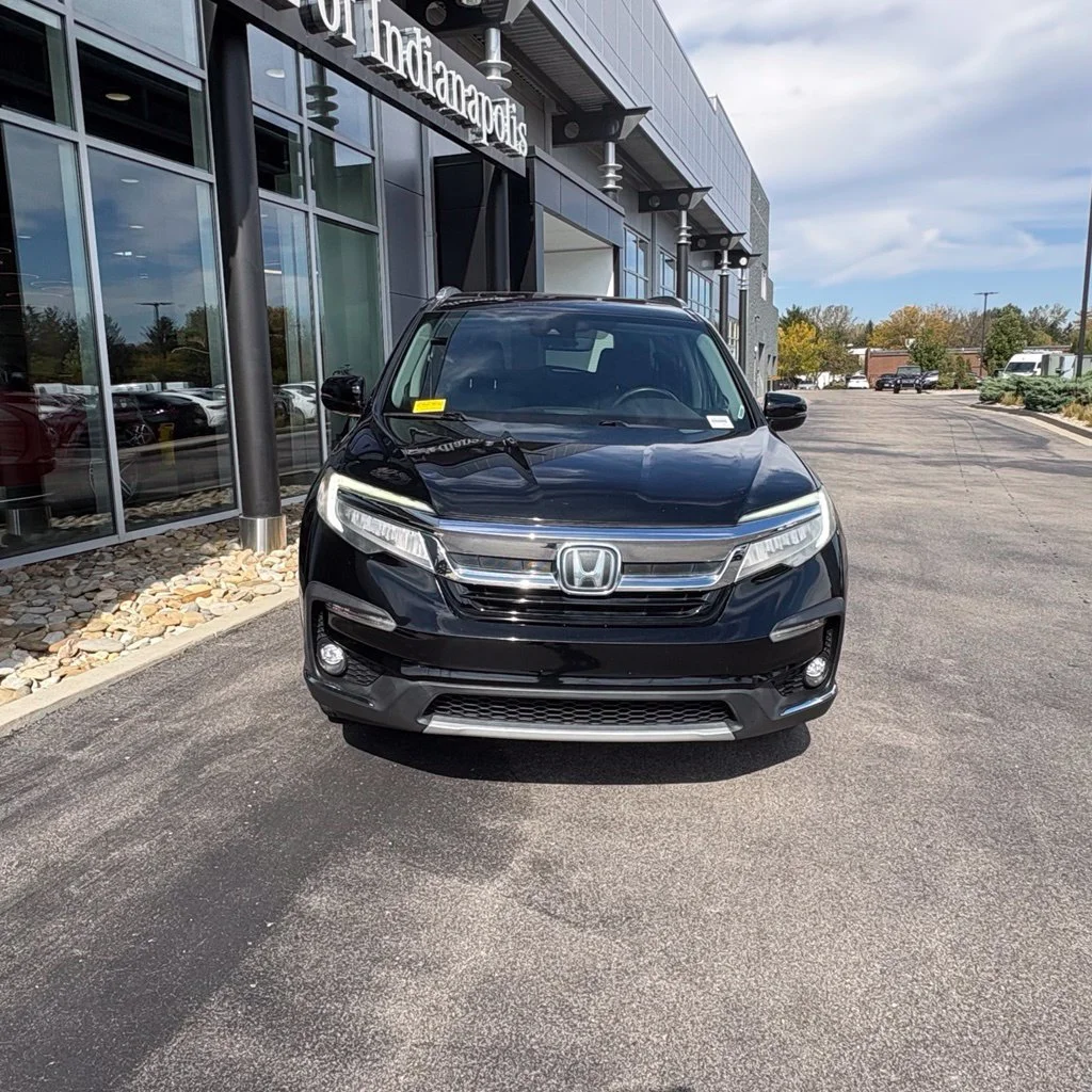 Used 2021 Crystal Black Pearl Honda Touring image 3