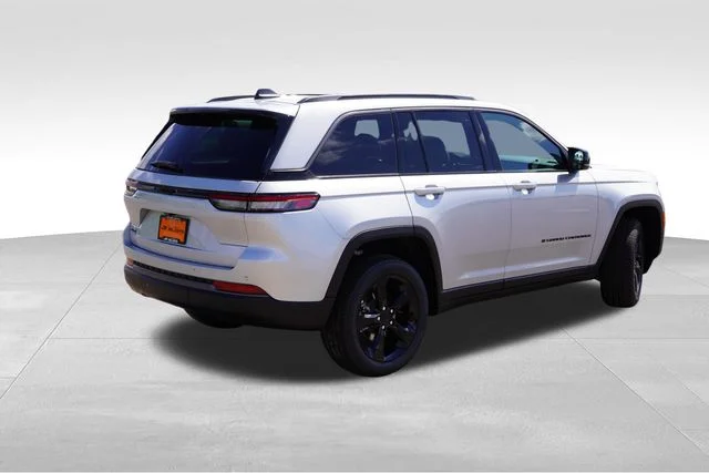 New 2026 Silver Zynith Jeep Limited image 3