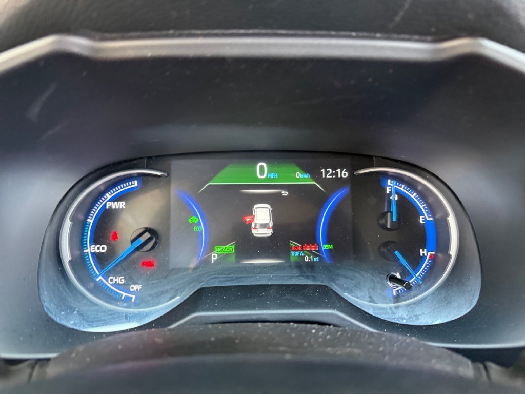 Used 2025 Silver Toyota XLE image 14