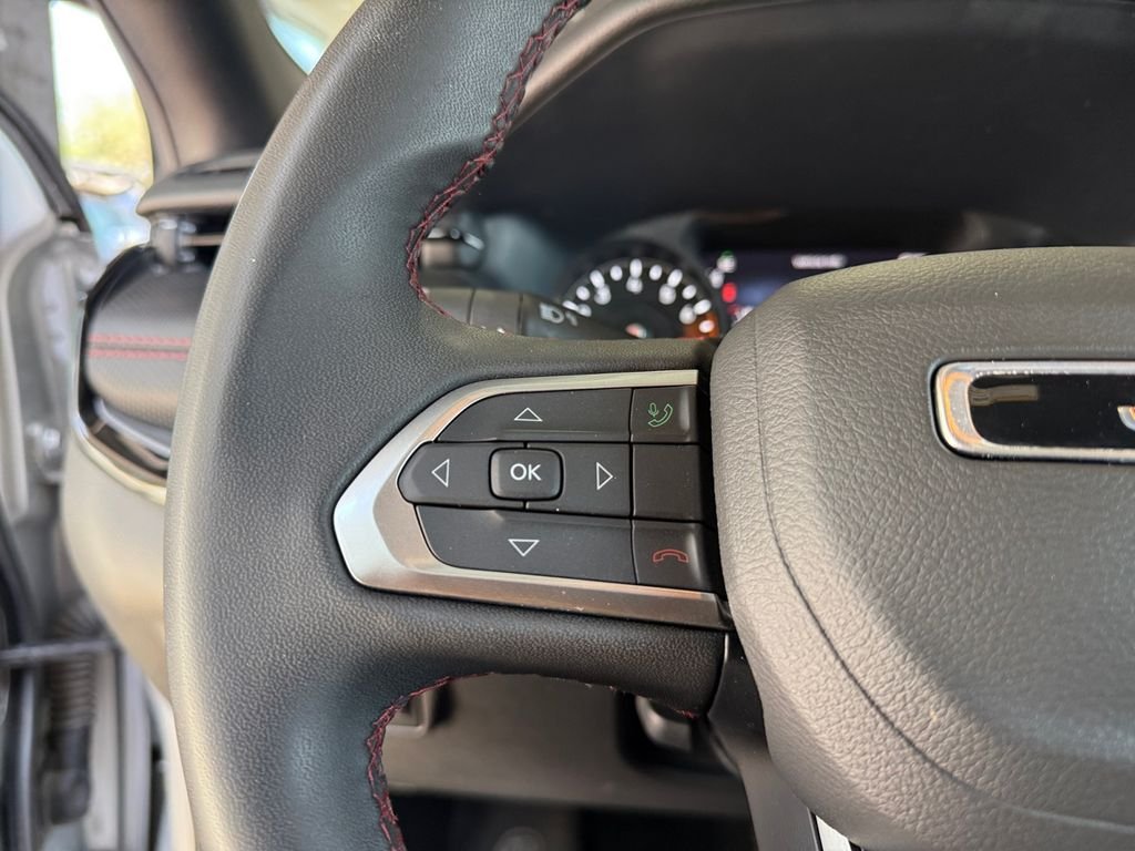 Used 2025 Silver Jeep Trailhawk image 24