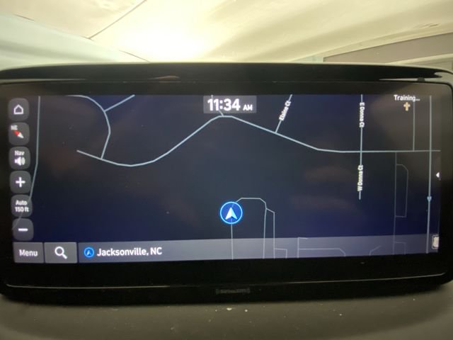 Used 2023 White Hyundai SEL image 18