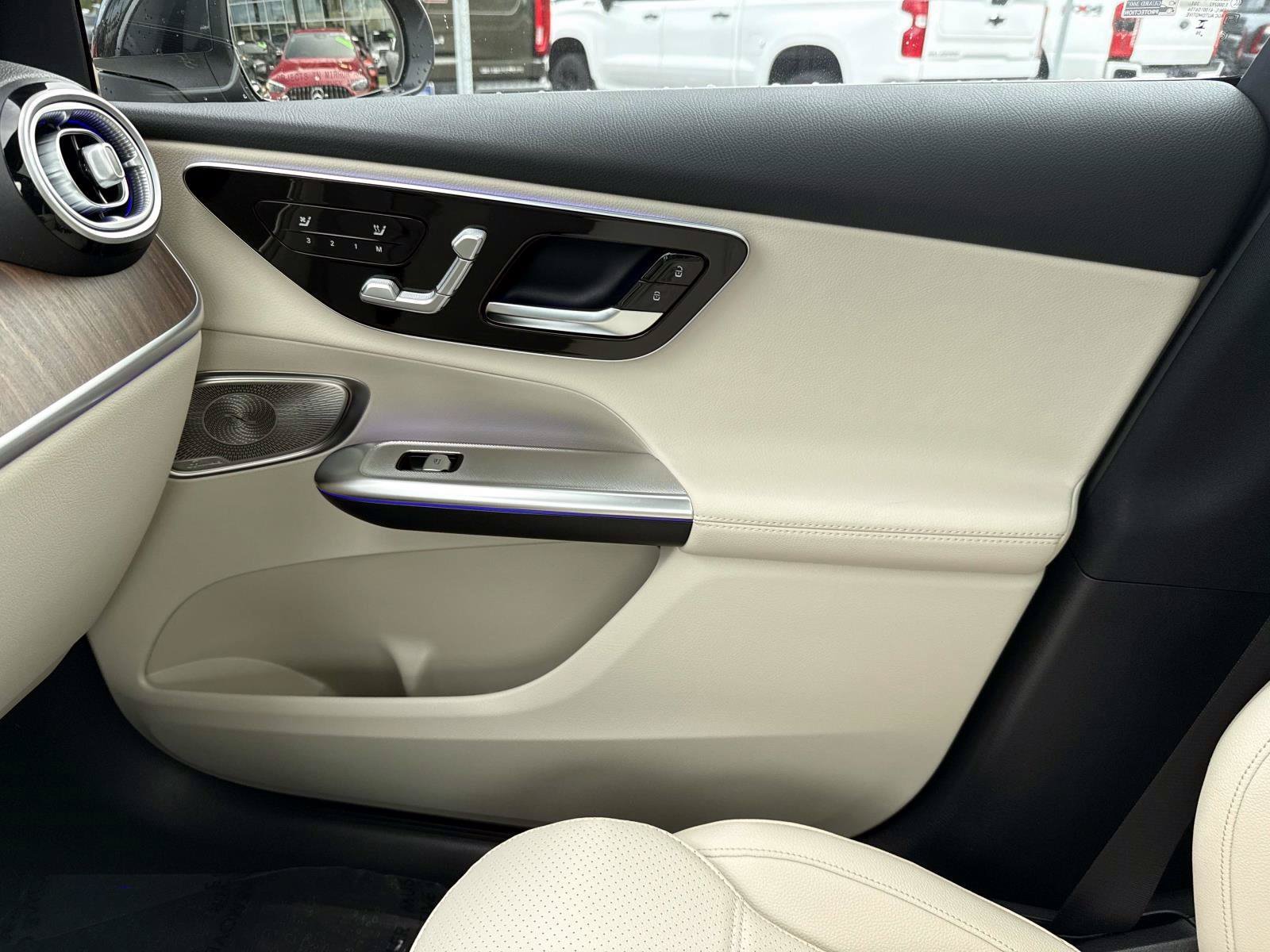 New 2027 Gray Metallic Mercedes-Benz 300 SUV image 24