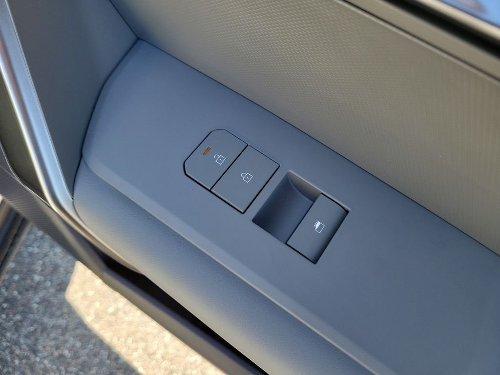 New 2027 White Kia S image 11