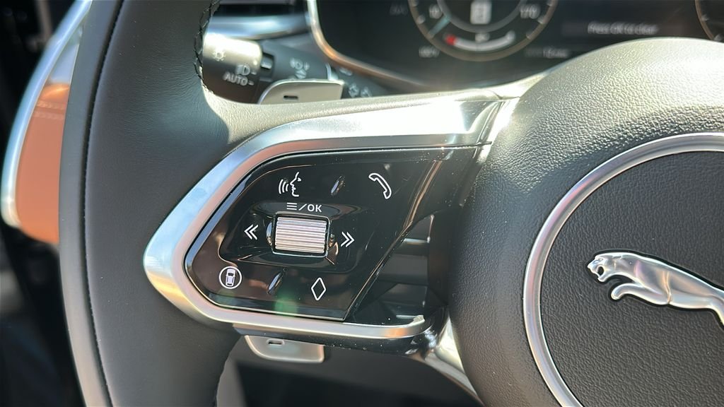 2026 Jaguar F-Pace R-Dynamic S - Photo 14