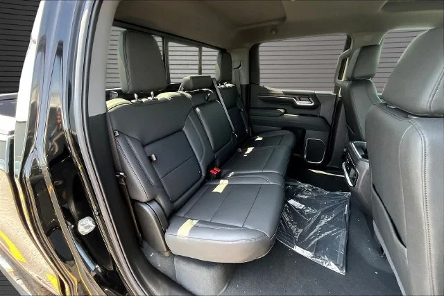 New 2026 Onyx Black GMC SLT image 10