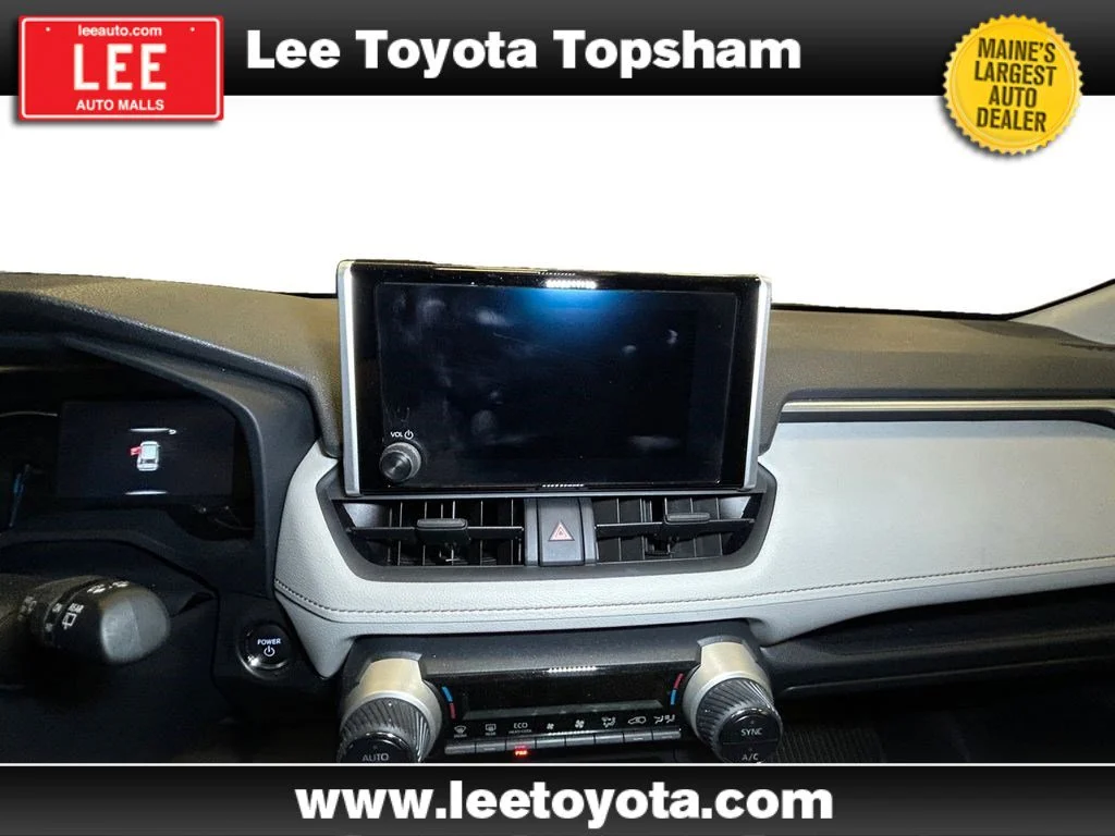 Certified Used 2025 Blueprint Toyota Hybrid XLE image 10