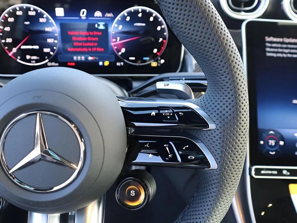 New 2026 Polar White Mercedes-Benz GLC 43 AMG® image 39