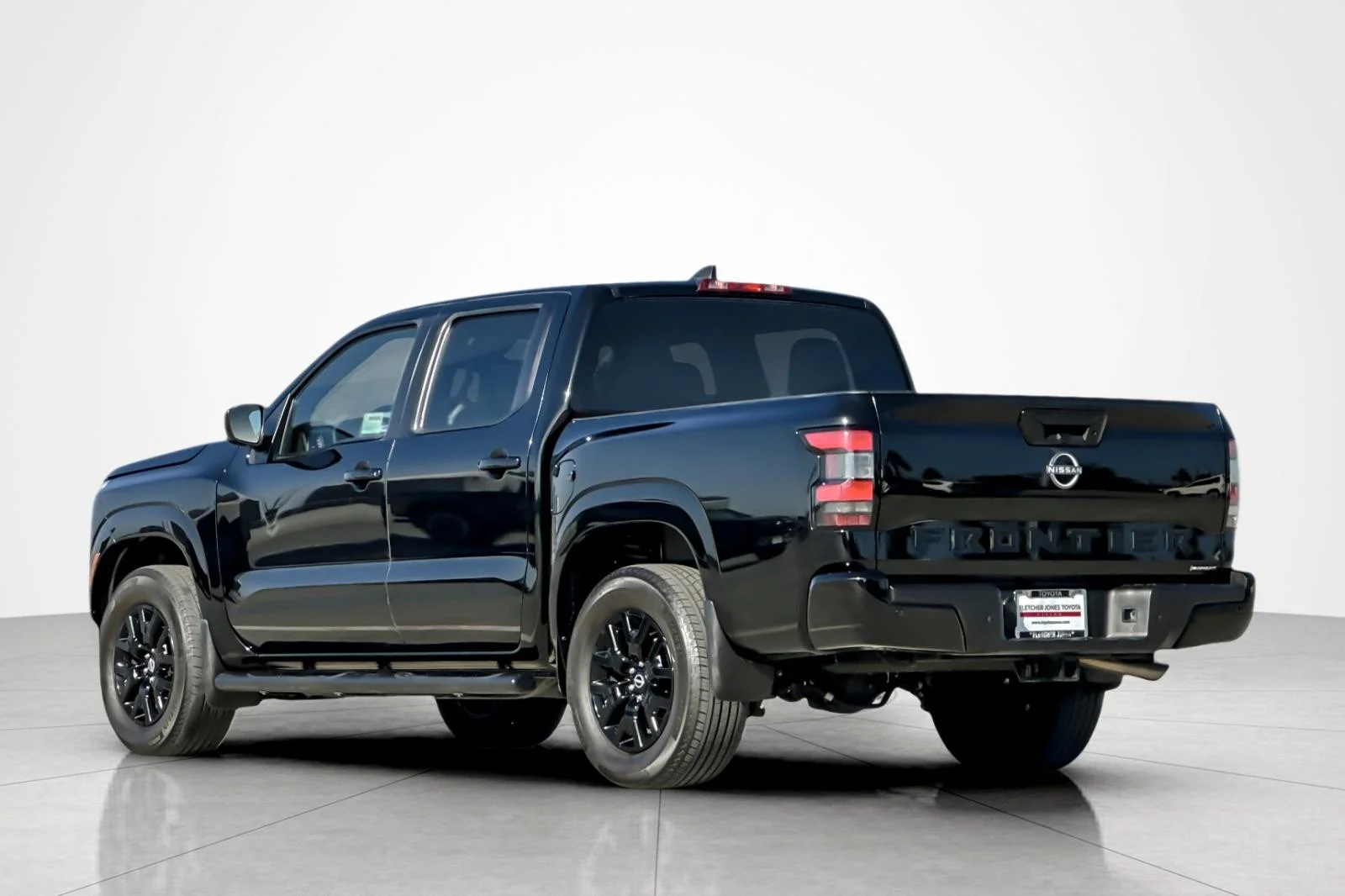 Used 2023 Super Black Nissan SV image 3