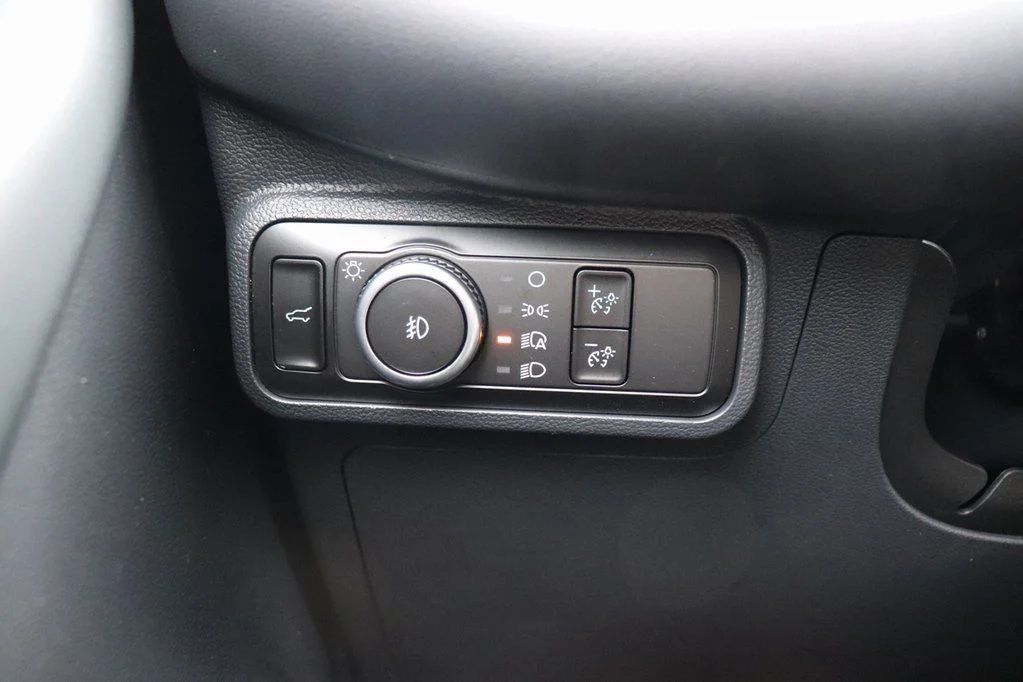 New 2026 Space White Metallic Ford Tremor® image 32