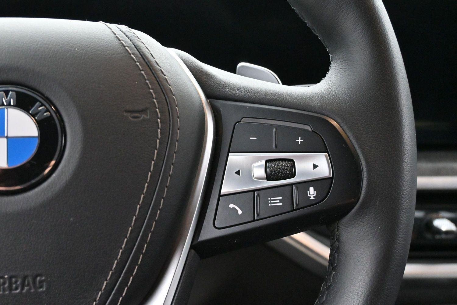Used 2024 Carbon Black Metallic BMW xDrive40i image 21