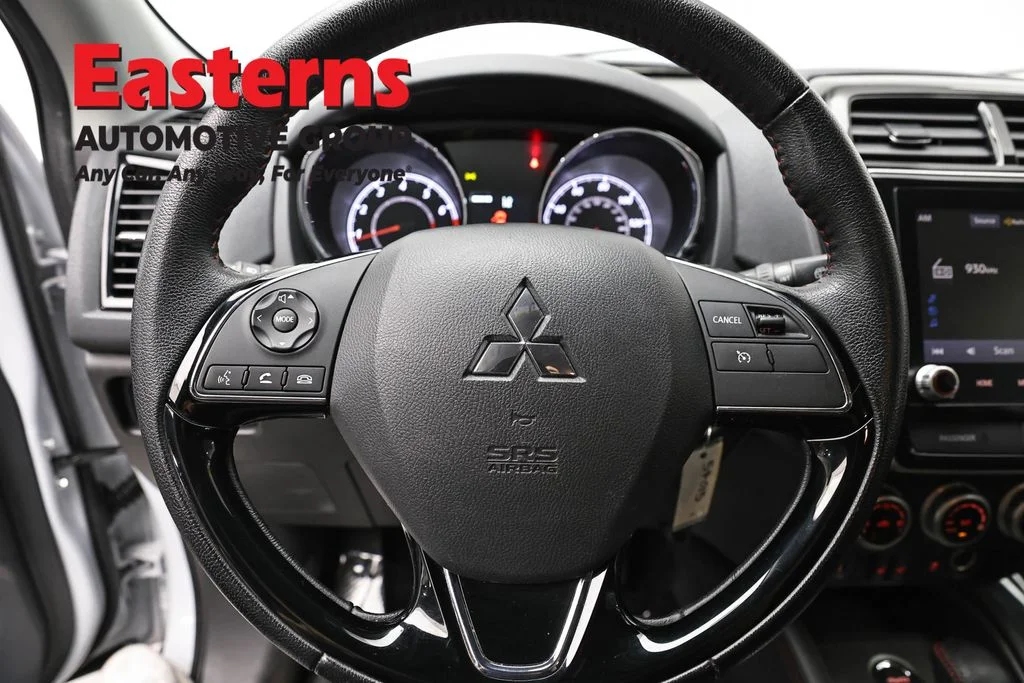 Used 2023 White Mitsubishi 2.0 LE image 10