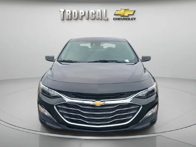 Used 2024 Mosaic Black Metallic Chevrolet 1LT image 8