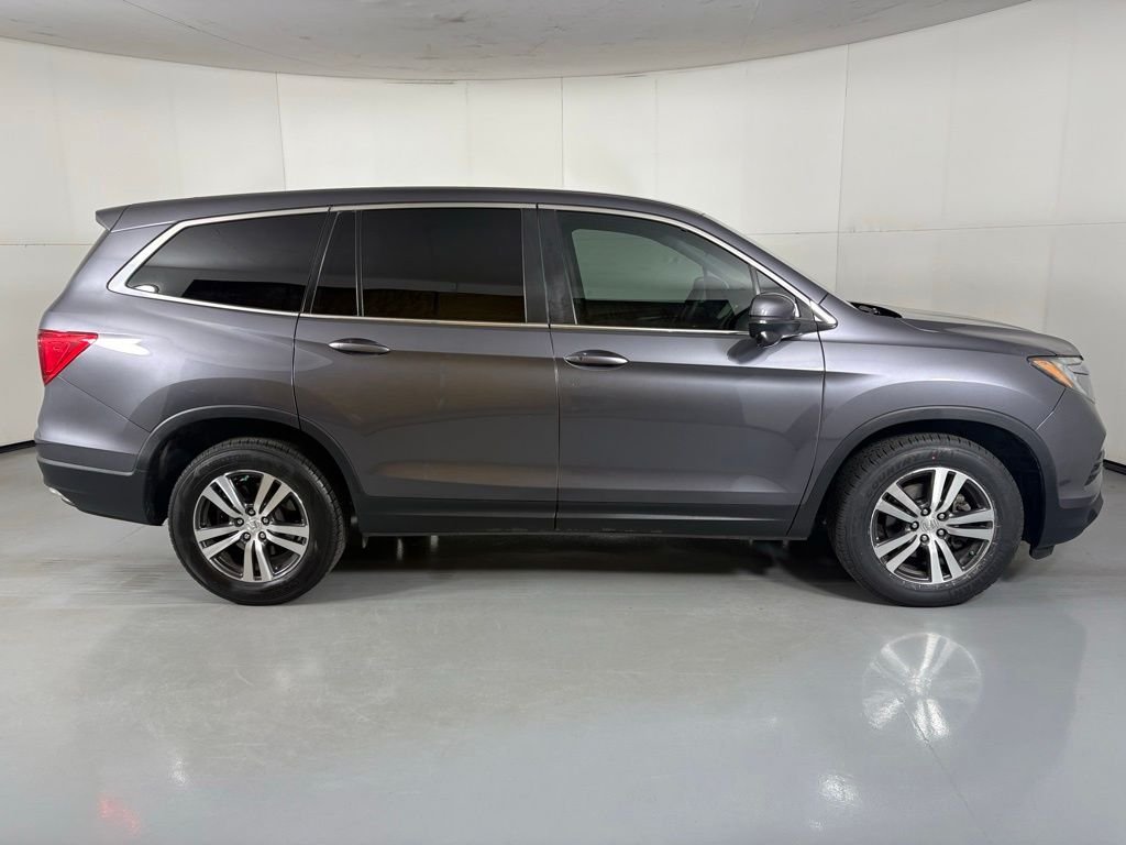 Used 2017 Silver Honda EX image 9