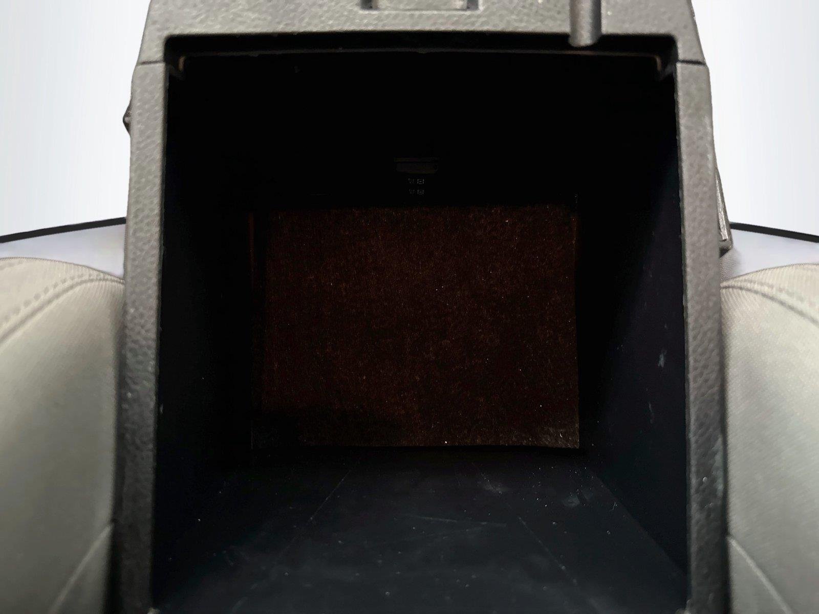Used 2019 Cement Toyota SR5 image 31